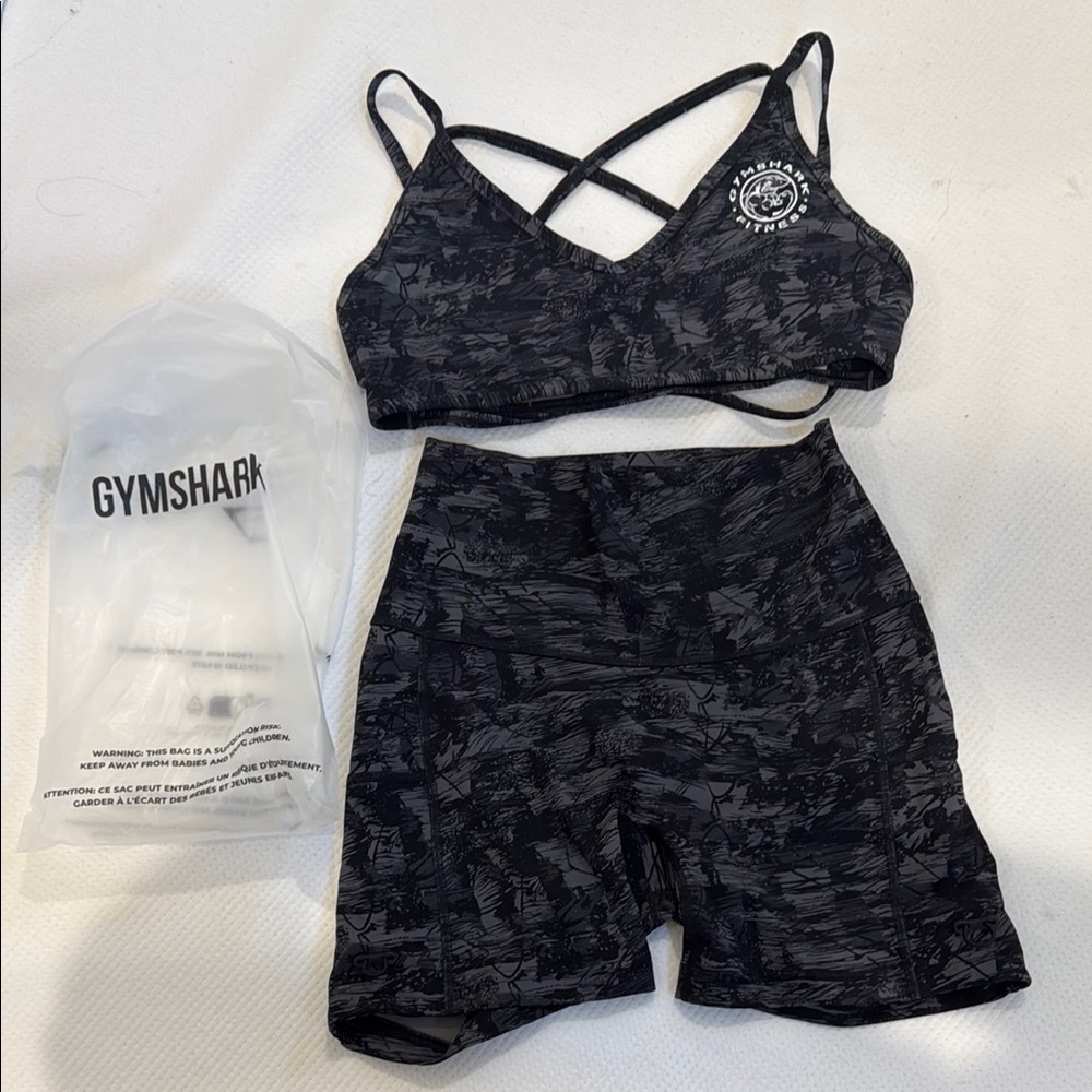 Gymshark Charcoal Patterned Activewear Set